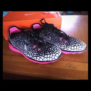 Nike free 5.0 tr NEW